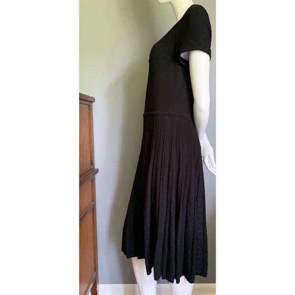 St John : black jacquard fit & flare knit dress - Picture 6 of 12